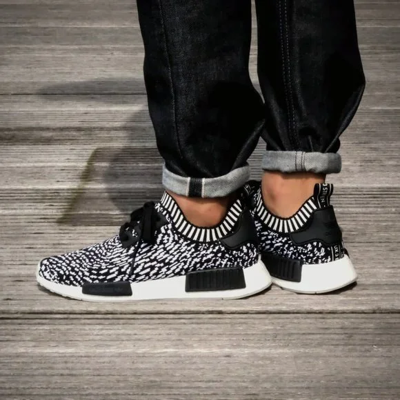 adidas gazelle silver green womens Adidas NMD R1 Primeknit Tricolor Black NOIRFONCE Sneakers main image 1